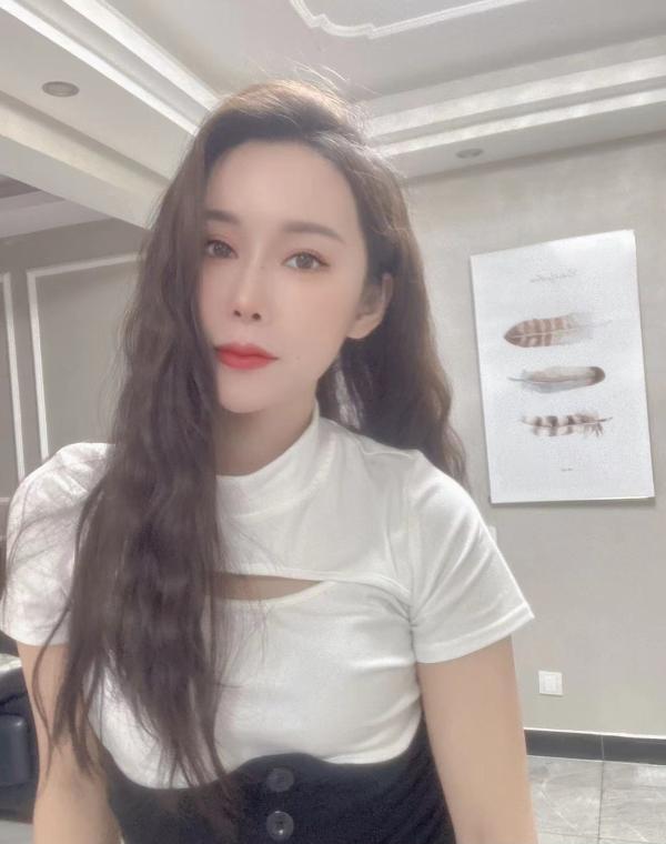 宝藏女孩人美活好