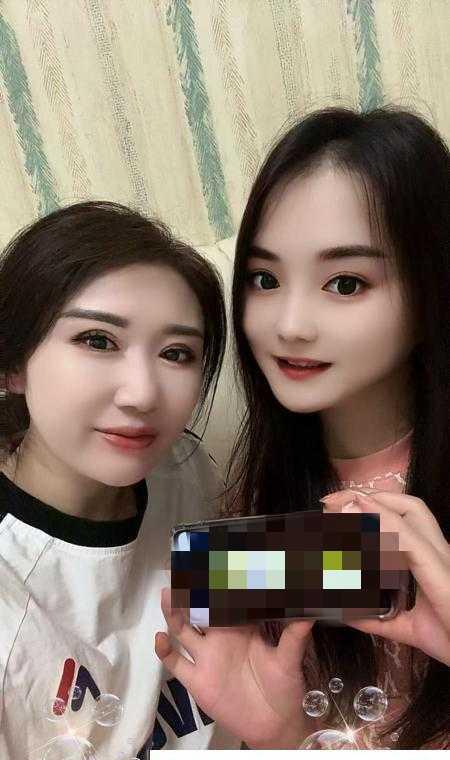 西湖双飞美娇娘