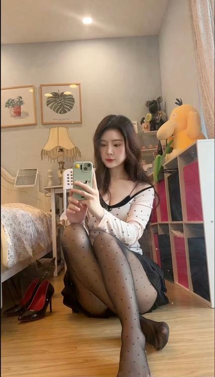 长腿热辣御姐小慧