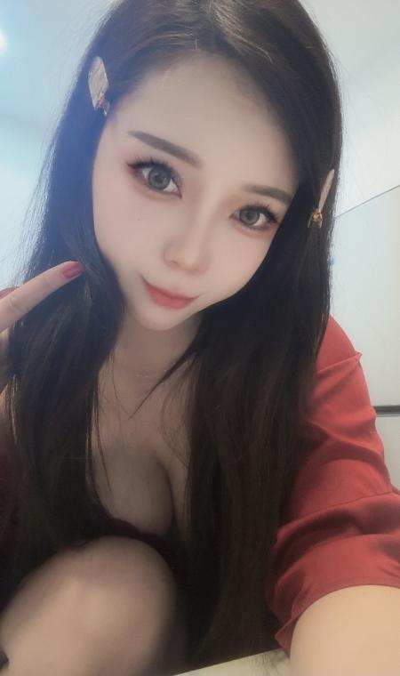 广州蜜桃臀美女