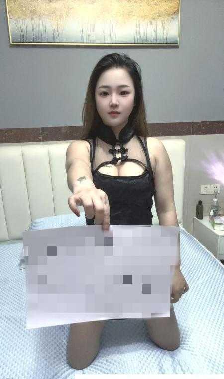 上城舌吻骚女安然