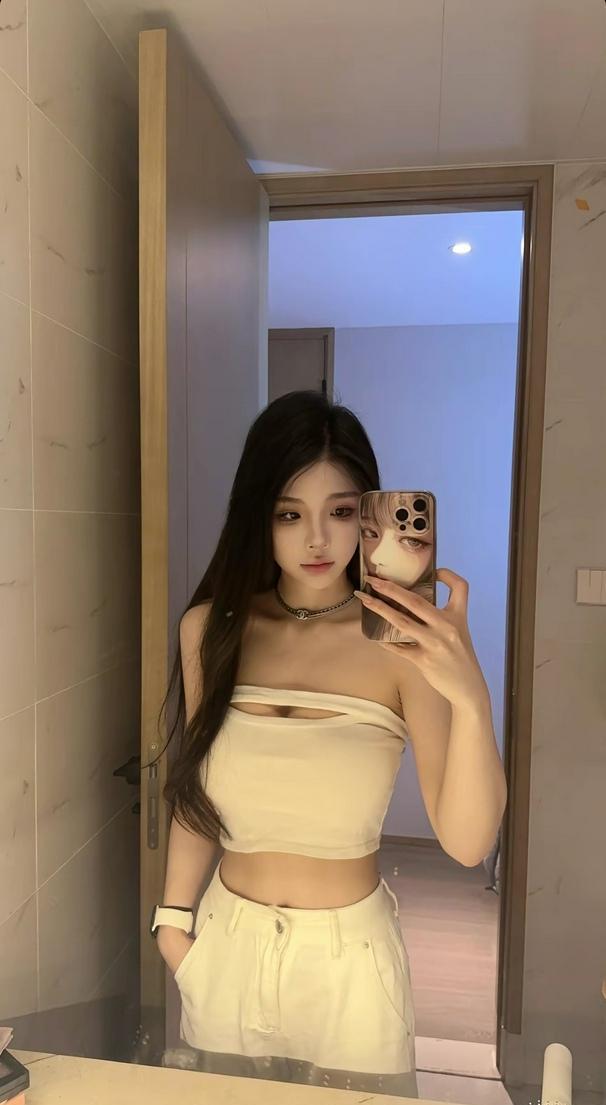 老据点新来的20岁嫩鸡拿出来共享