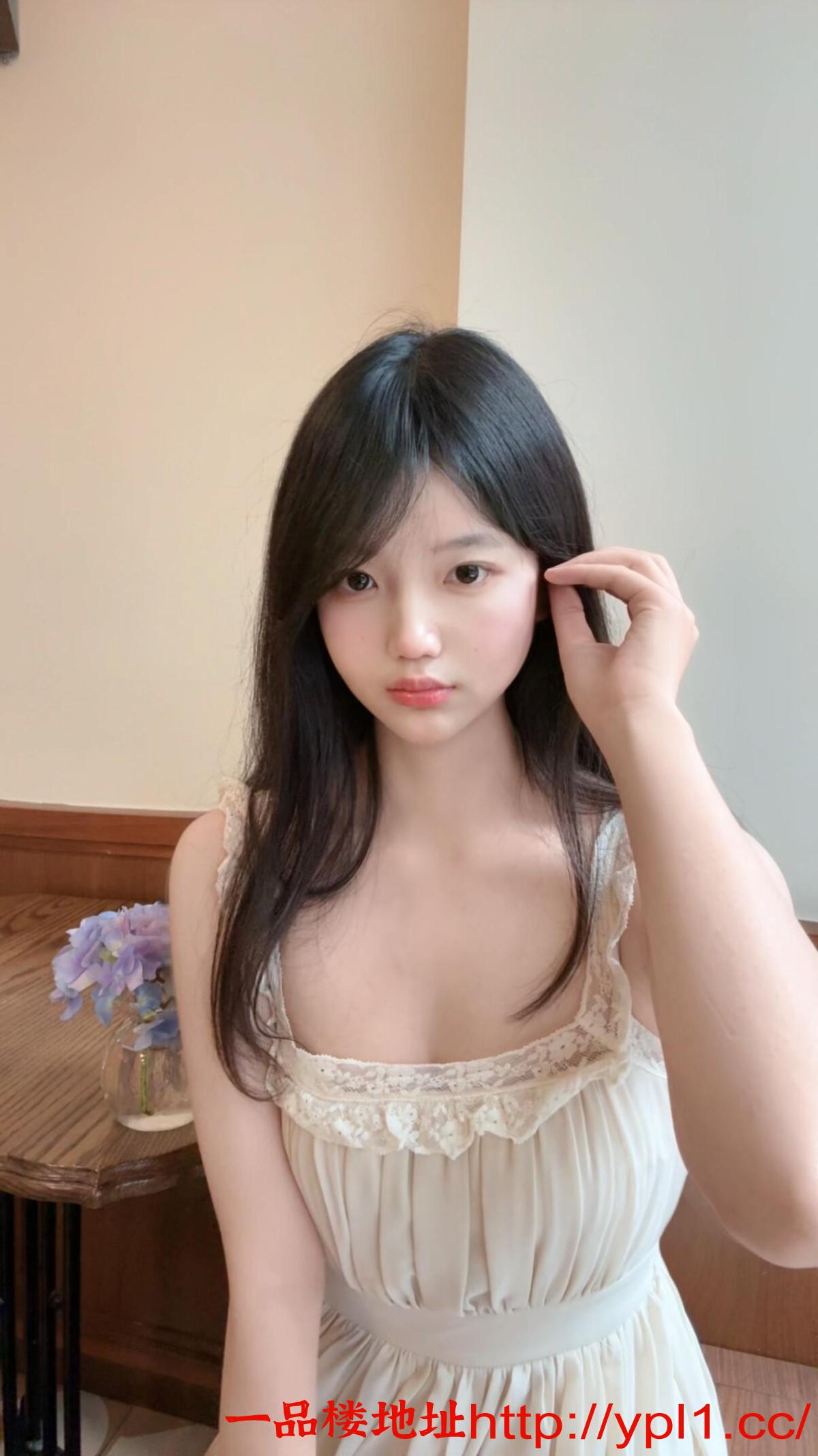 海珠白嫩小新人逼紧乳头超粉嫩 可外出