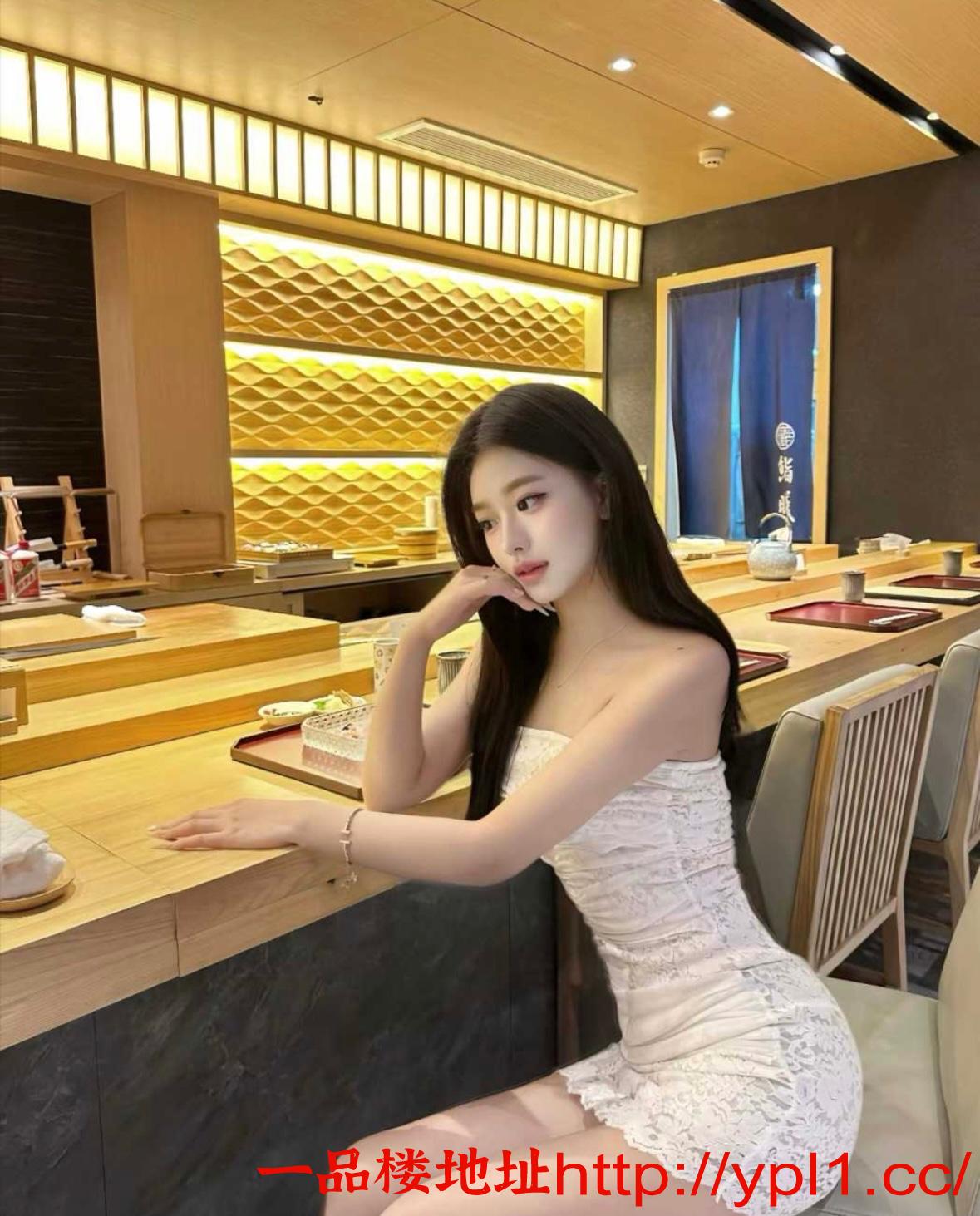 蜀山区兼职学姐蜜桃臀性感长腿