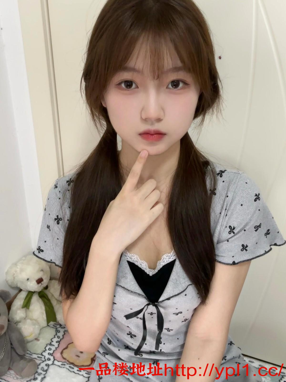 粉逼兼职学妹等你来调教(可外出)