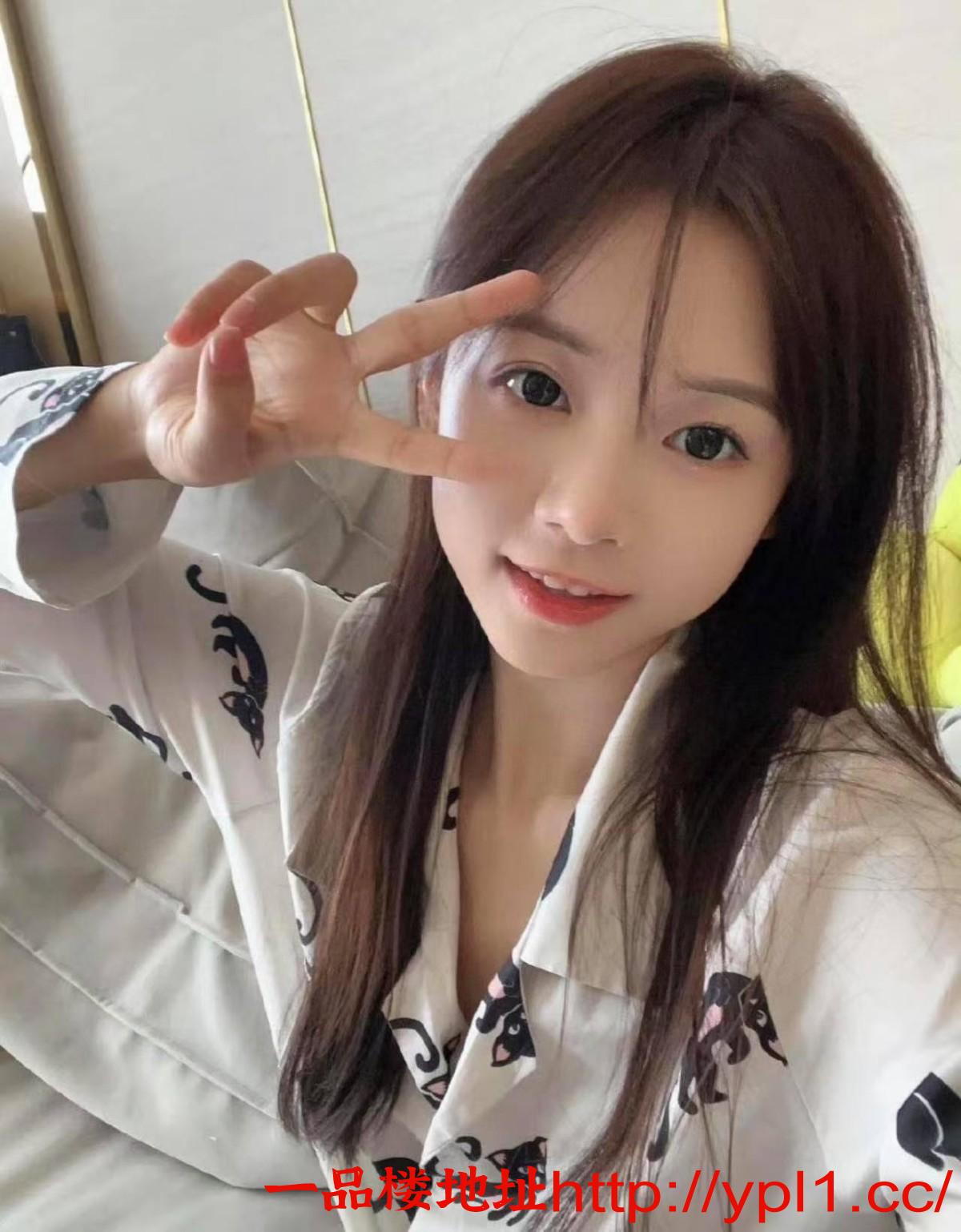 新人爽嫩小妹调教成瘾