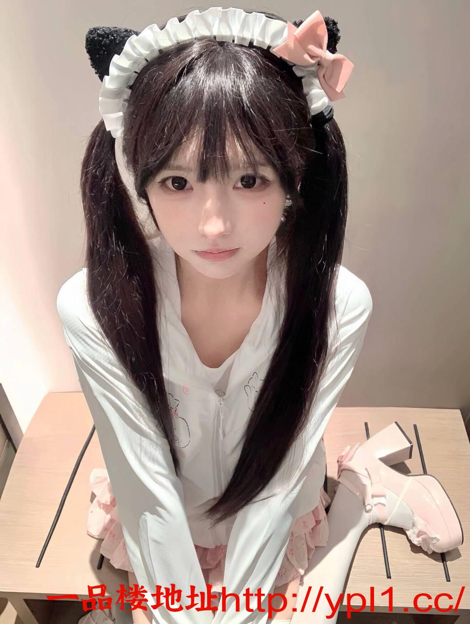 粉嫩新人逼紧水多妹妹