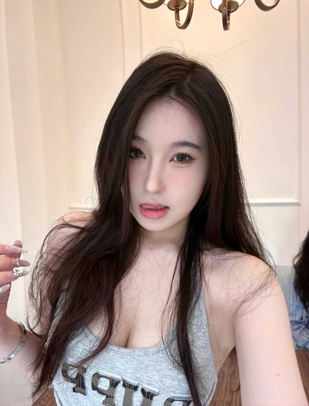 天河极品身材小妹妹鲍鱼紧易高潮会喷水