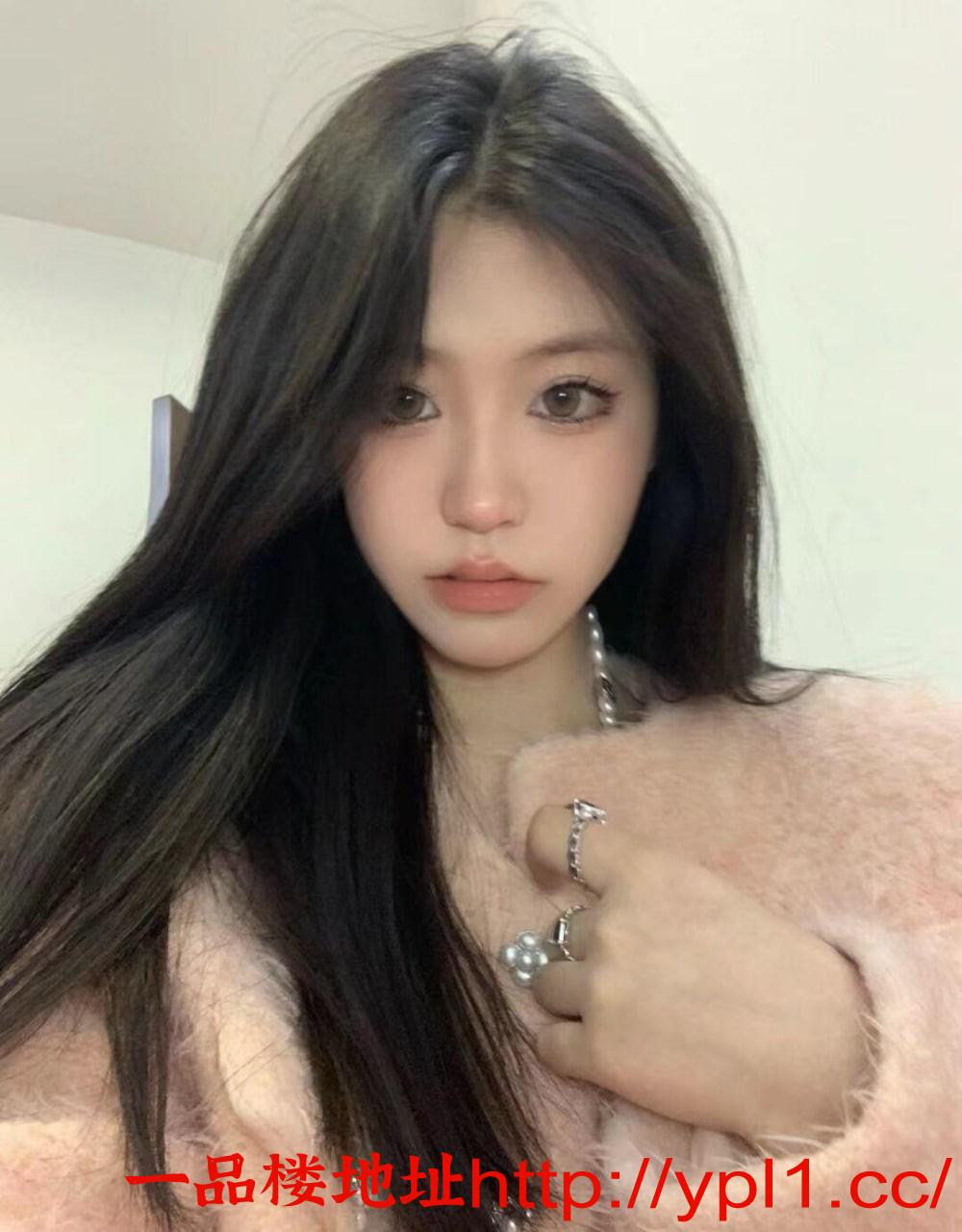 温柔翘臀服务系小姐姐