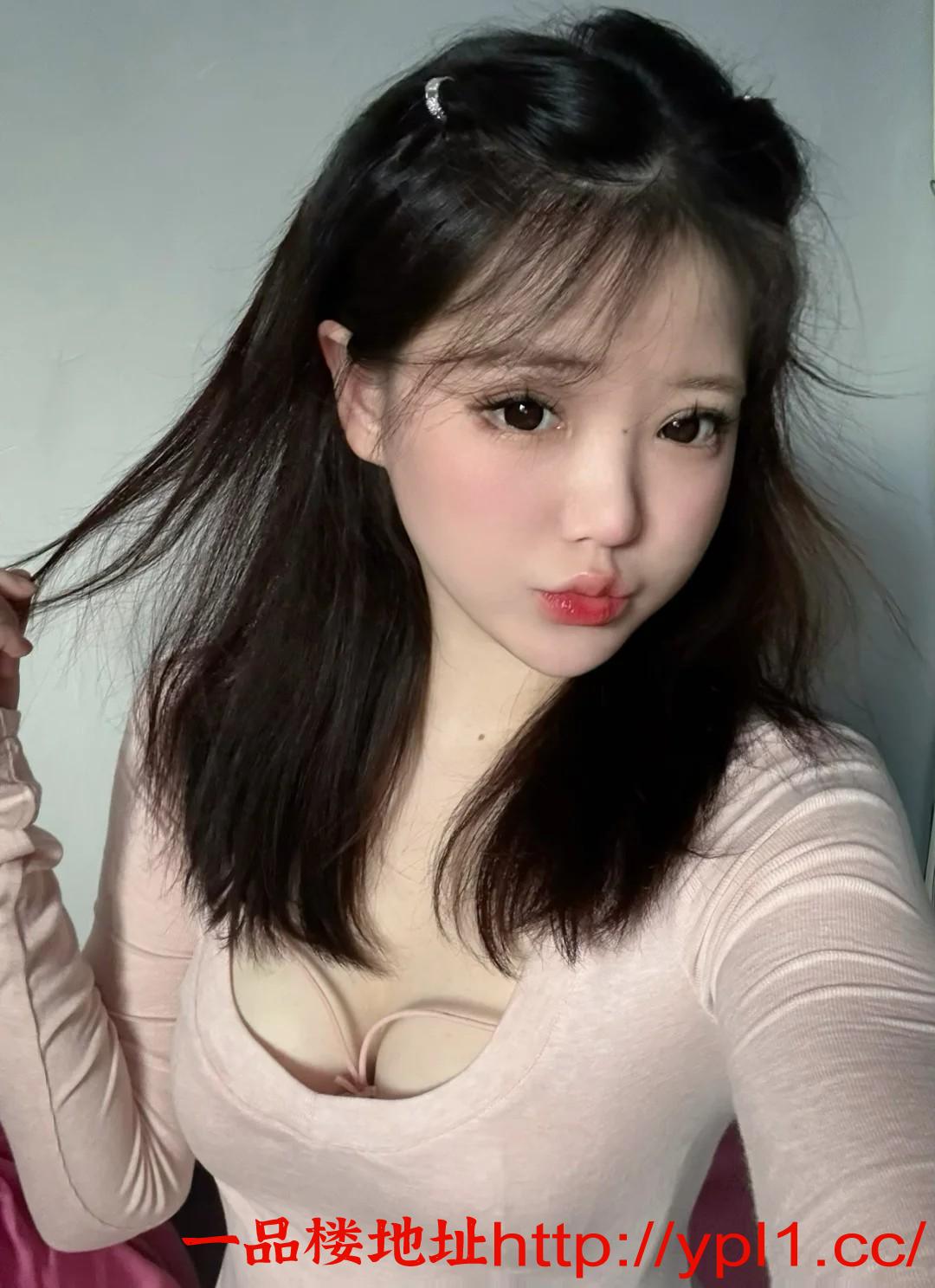 甜美多汁粉嫩妹妹