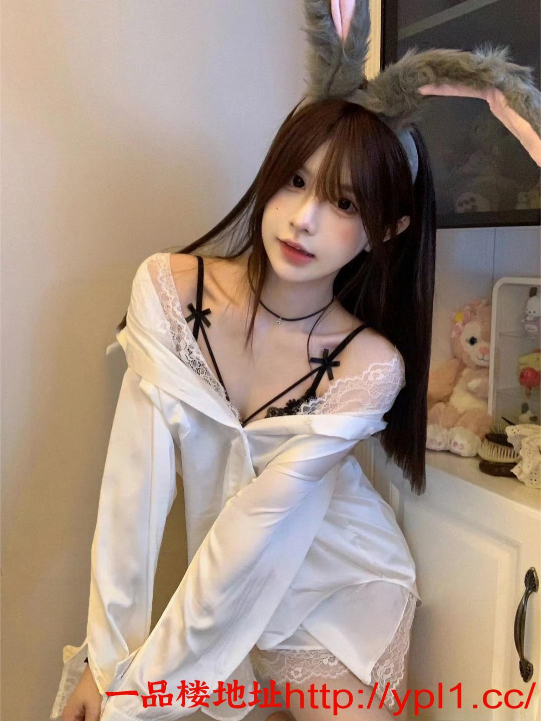 高颜身材苗条口爆顶级一流的嫩妹温柔体贴很开放！