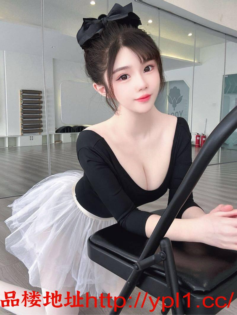 00后大学生 爱口爆的小姐姐