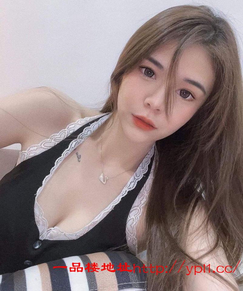 百子湾性感大胸服务型美女