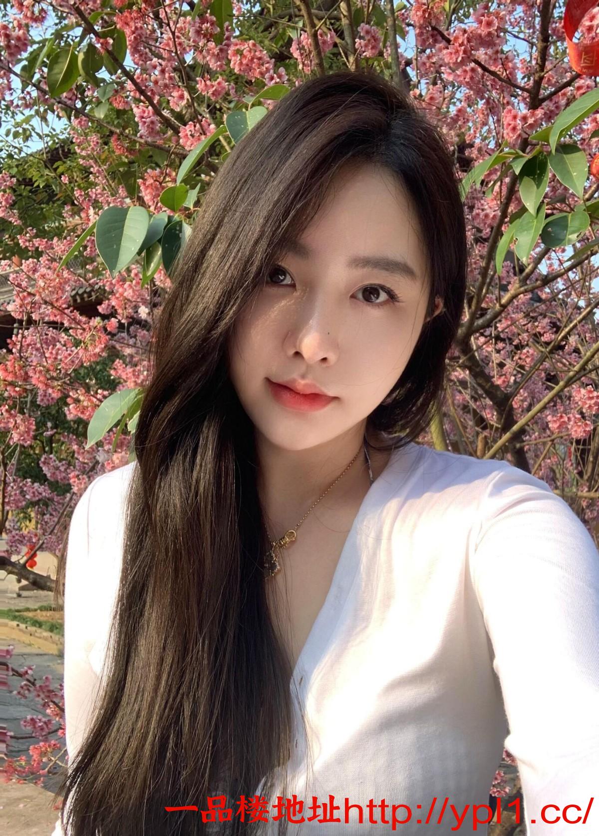 极品性瘾骚妹喜欢后入（可上门）