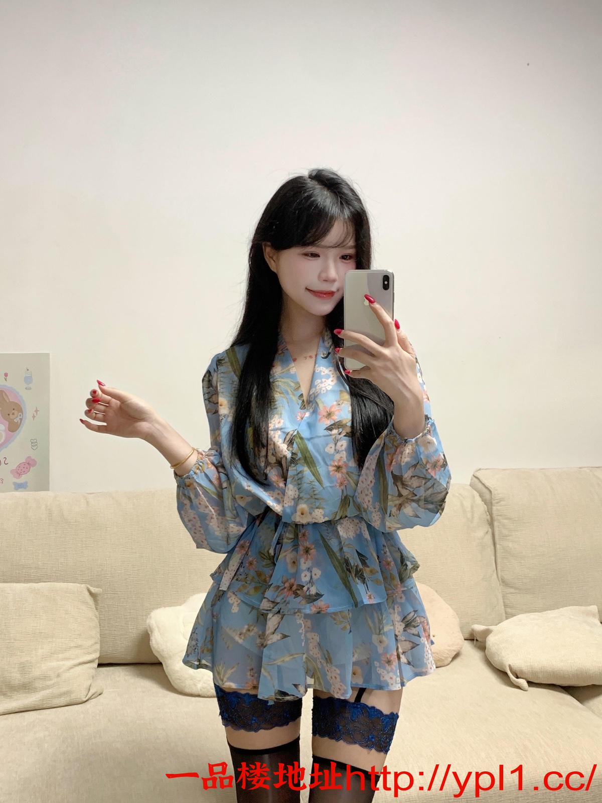 刚下海身材好皮肤白净小姐姐