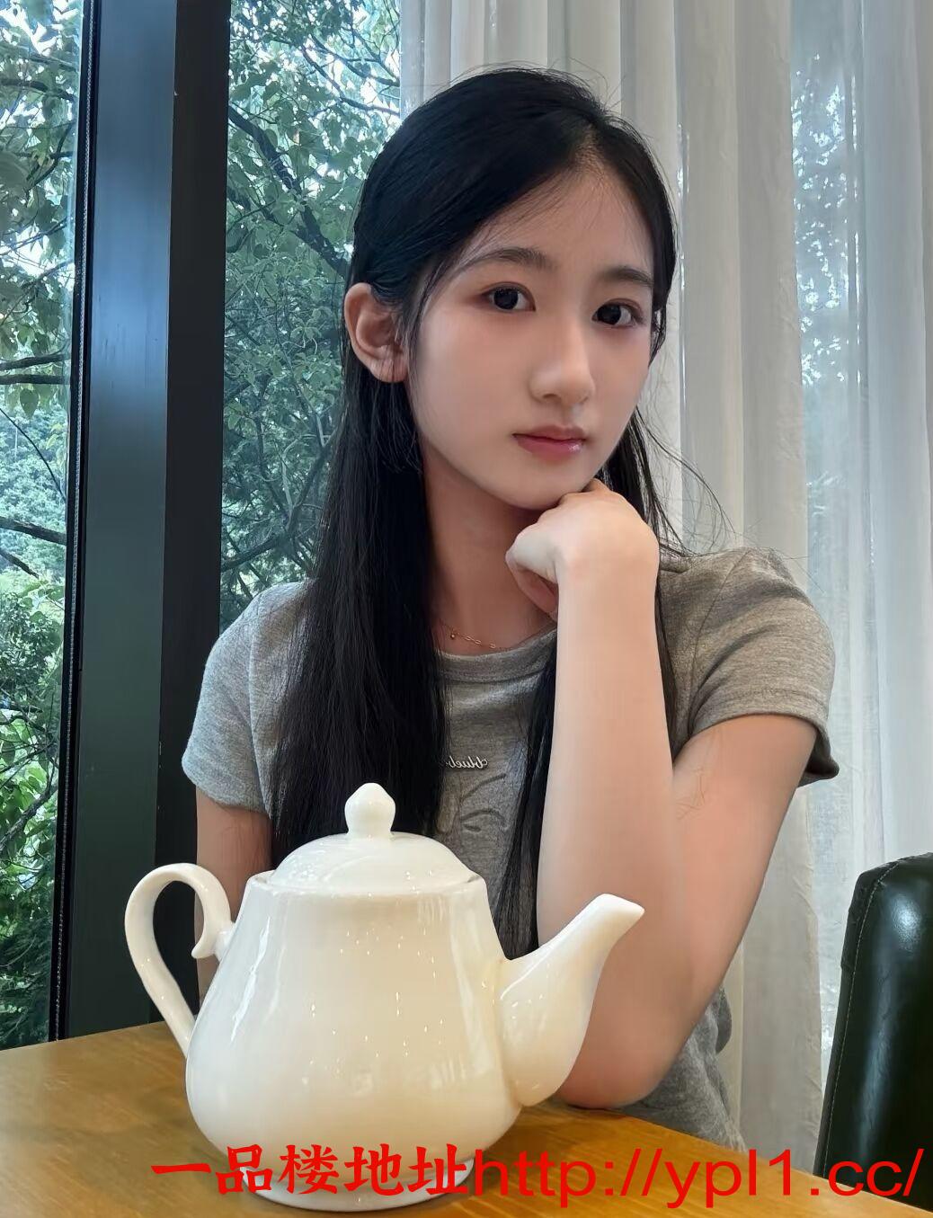 金凤区清纯艺校舞蹈生