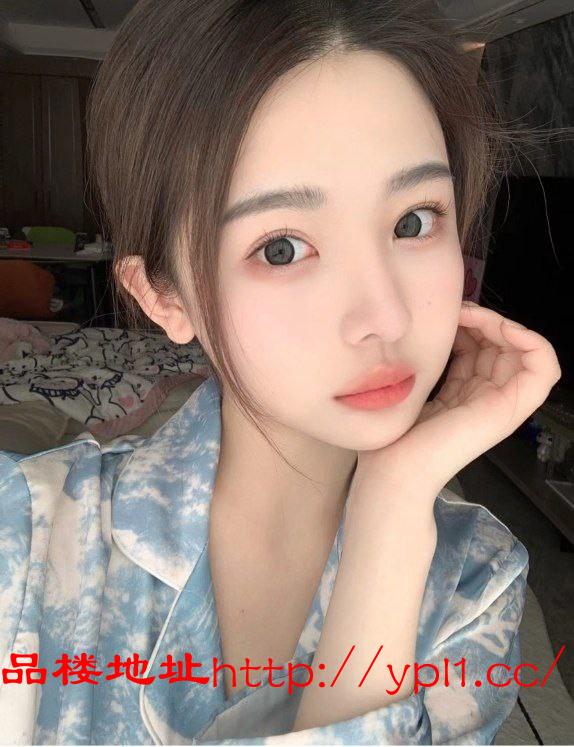 绝佳嫩妹漂亮酥胸