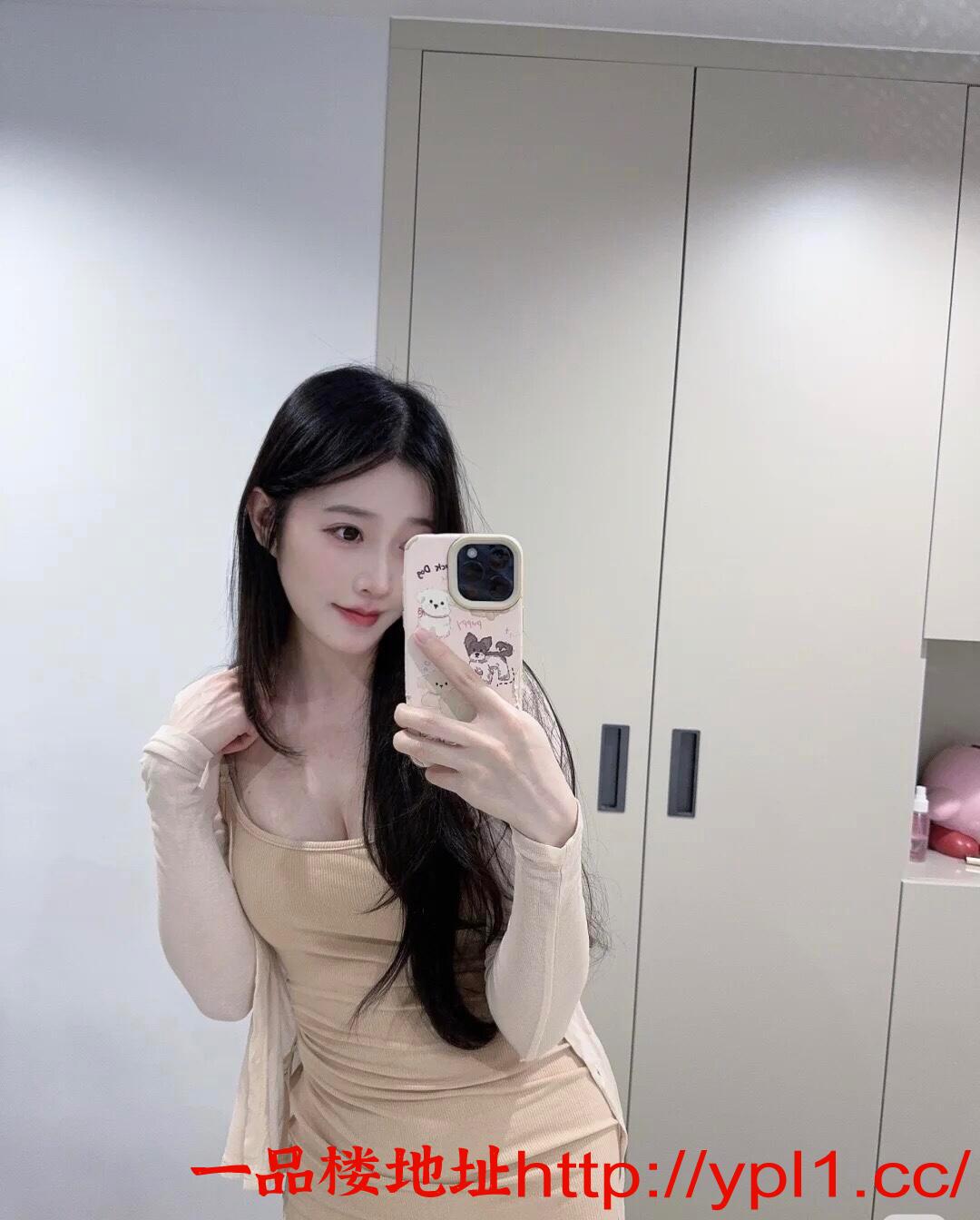 安国市极品小嫩妹三点粉嫩B紧水多