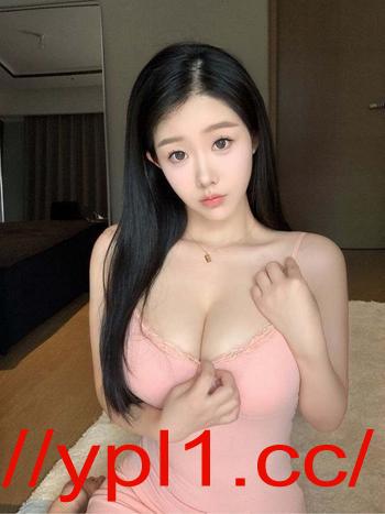 极品大胸嫩妹兼职