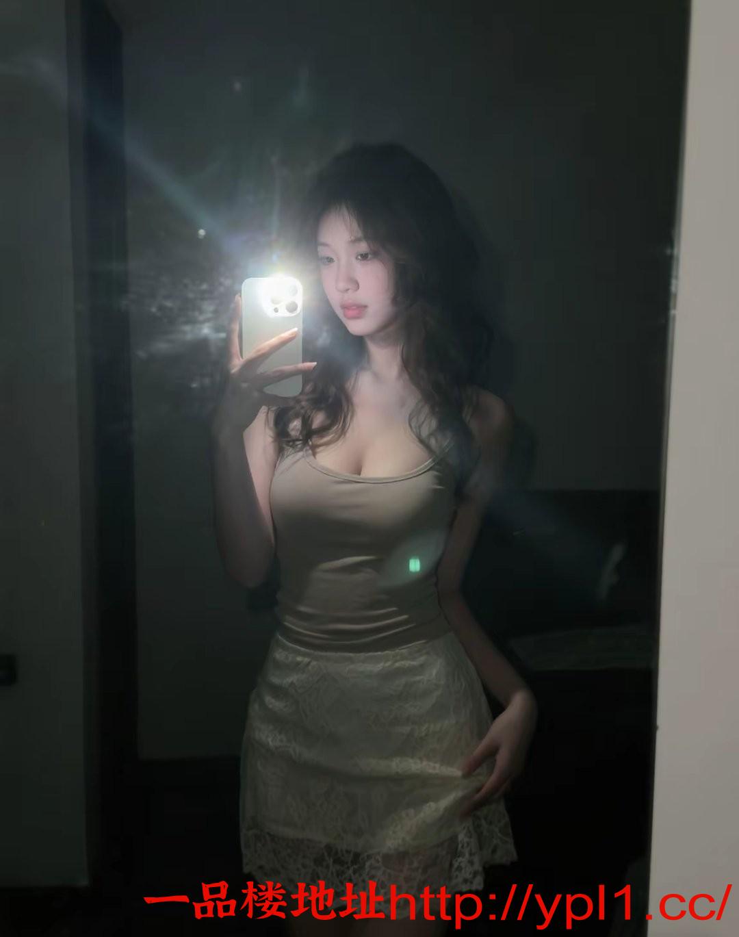 00后酒吧公主兼职放得开懂诱惑姿势多（公寓上课，可外出）