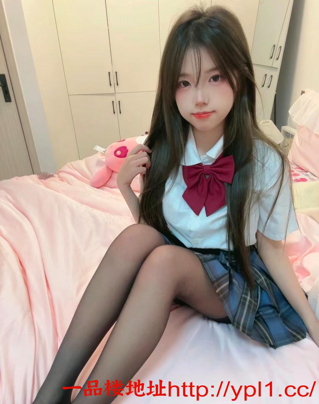 妹粉逼耐操诱惑感强，让鸡巴秒立可外出