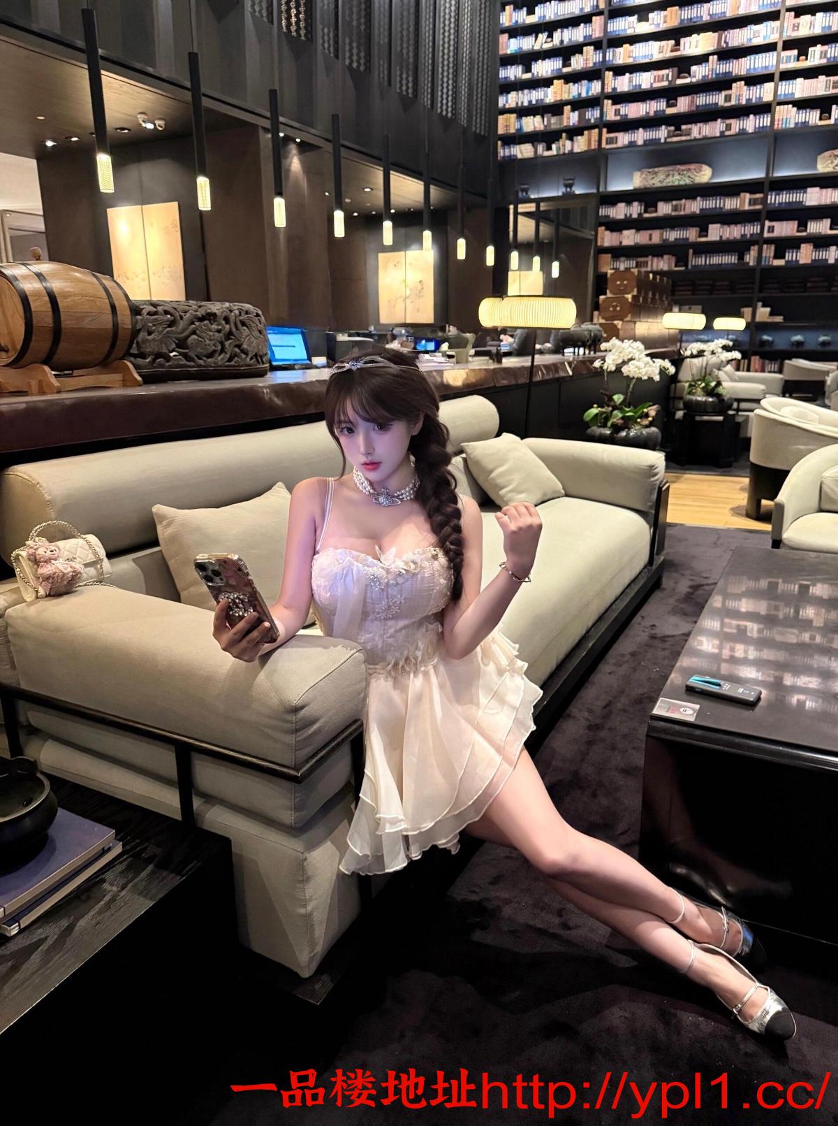 妹子刚兼职 水嫩粉逼