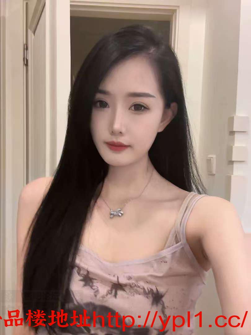 上海性感妩媚制服诱惑鲜嫩多汁的极品嫩妹