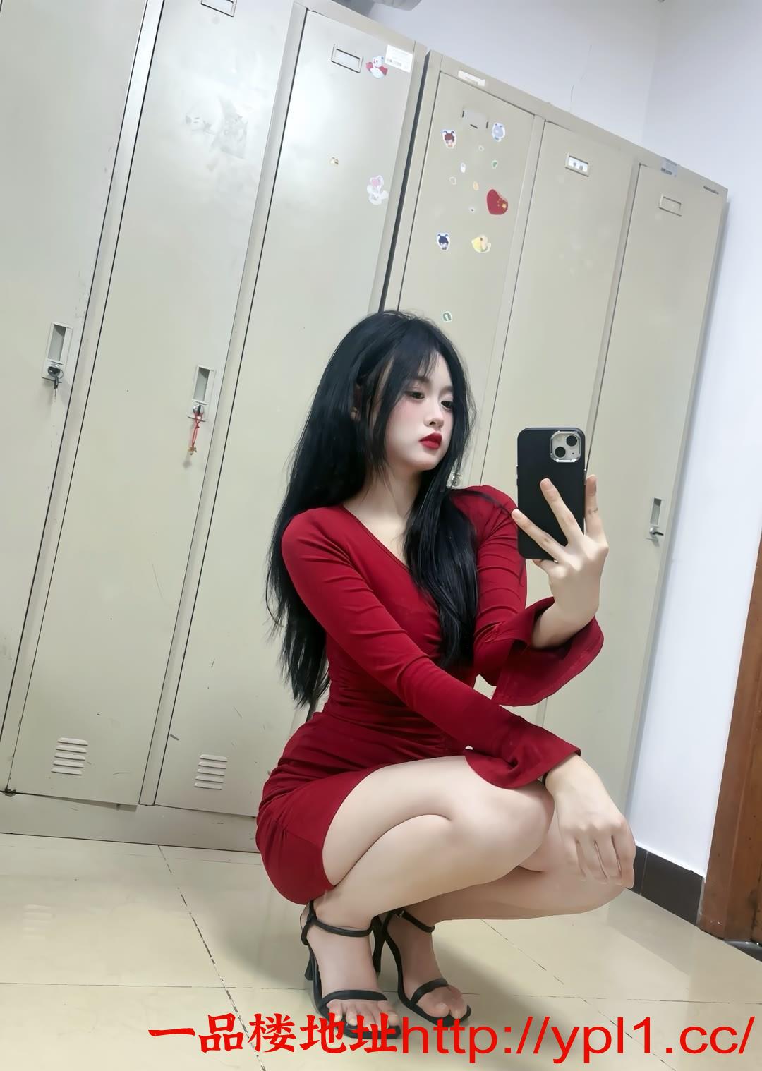 山东小甜妹腰细腿长姿势任摆