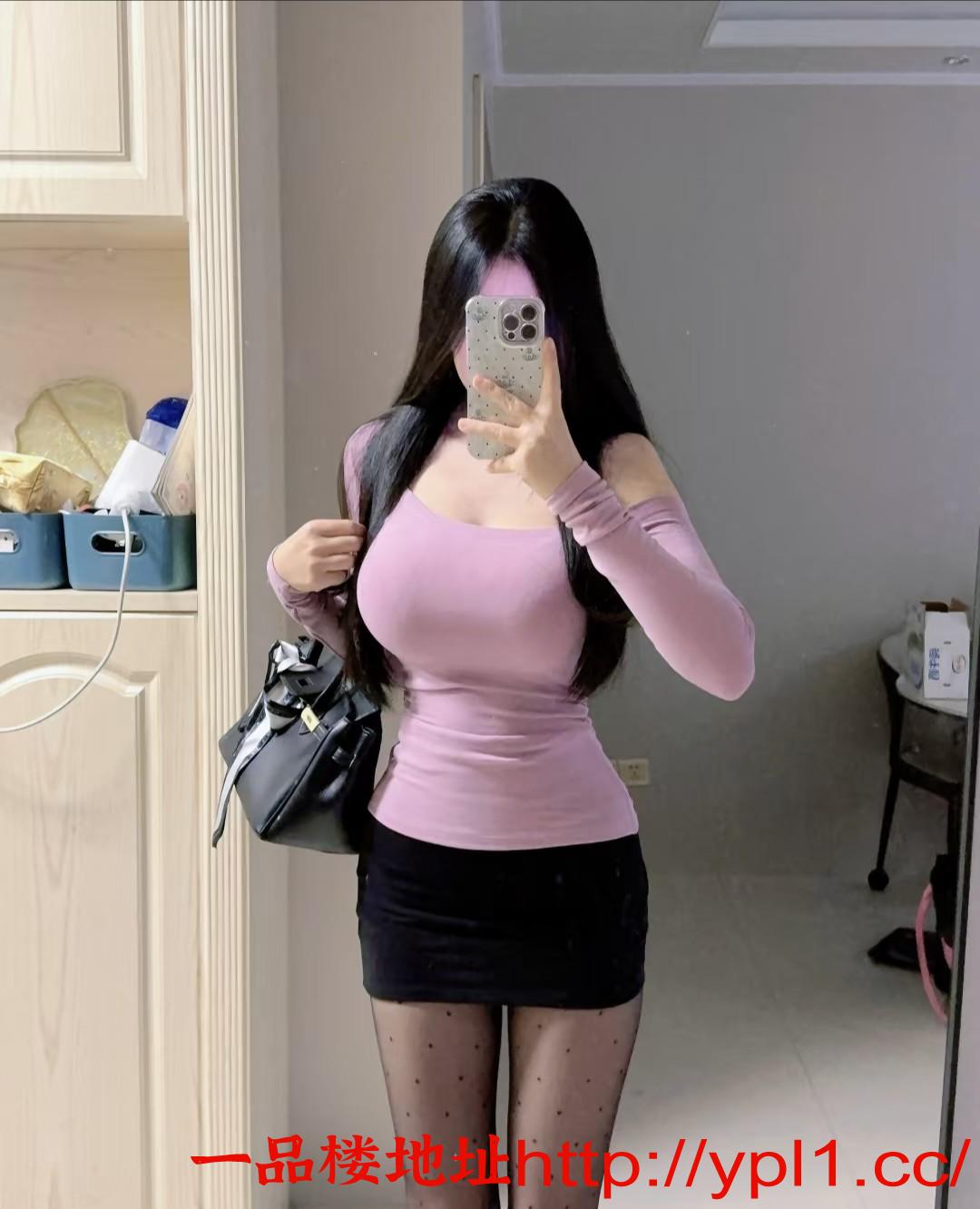 大奶妹手撕丝袜天生炮架子