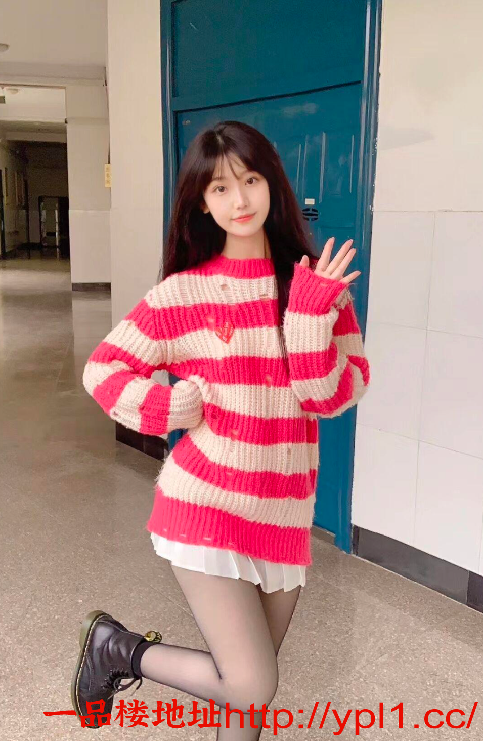 表面清纯，其实很骚，姿势多多