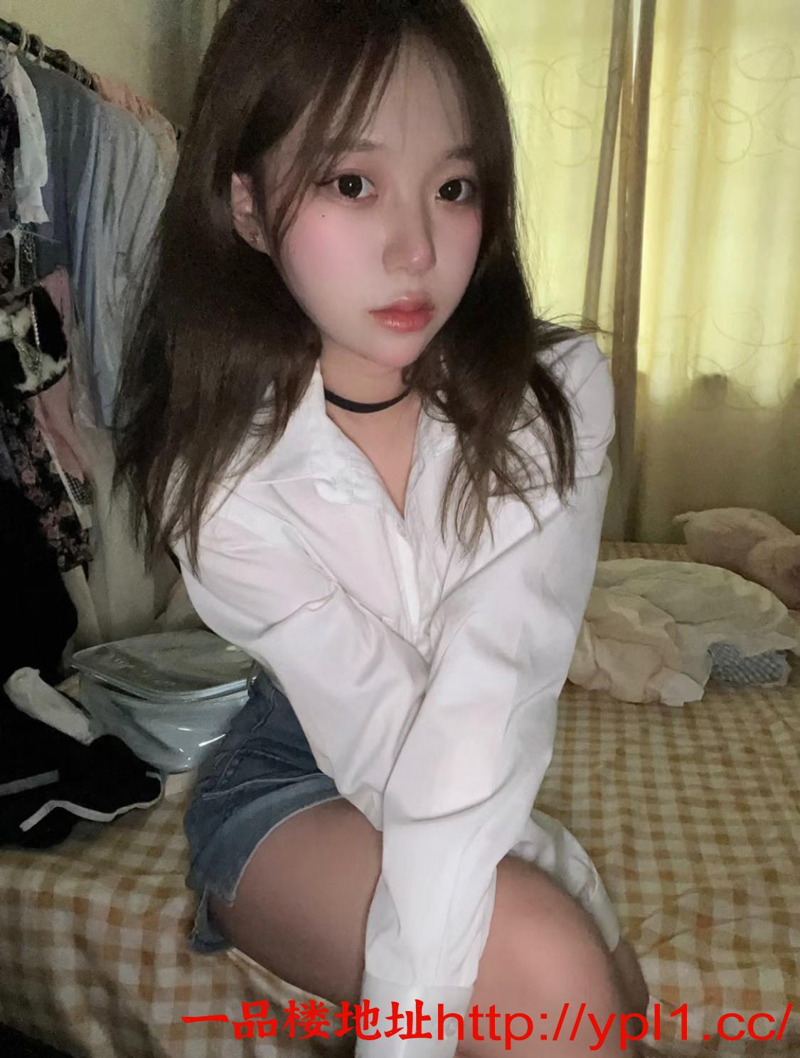 淫荡白嫩多汁玩得开（外出有惊活）