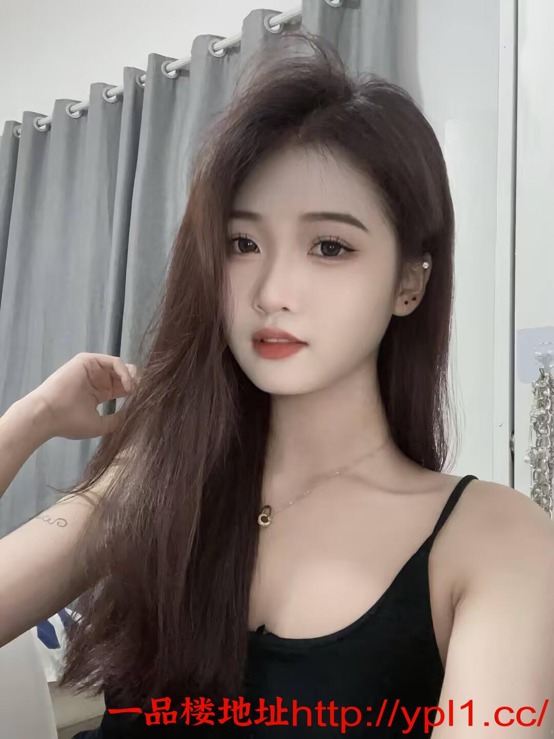 清纯高颜值性感御姐