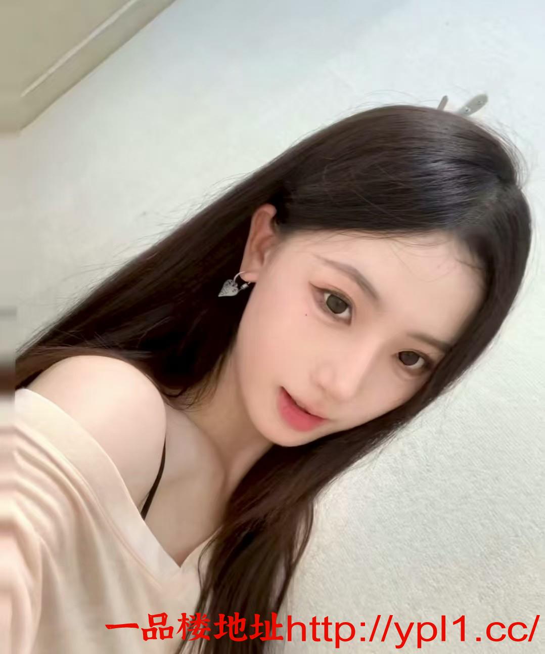 可盐可甜小嫩妹