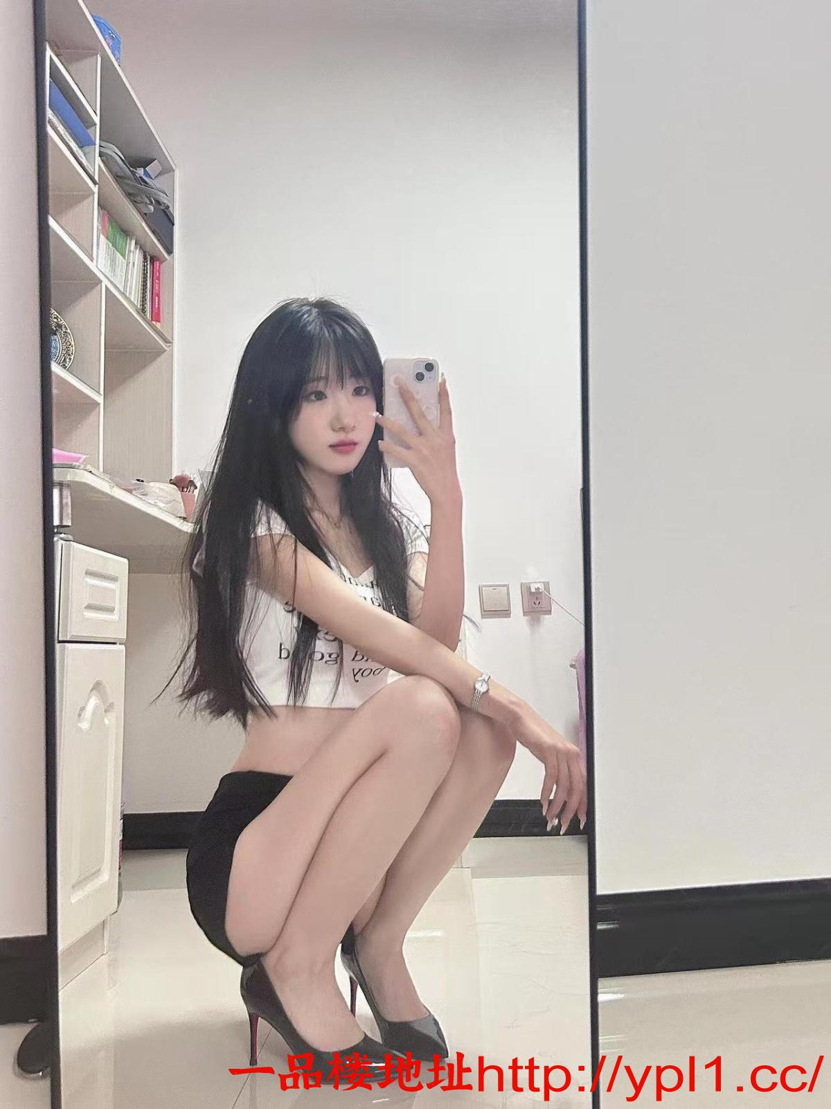 新茶密桃软妹喂不饱