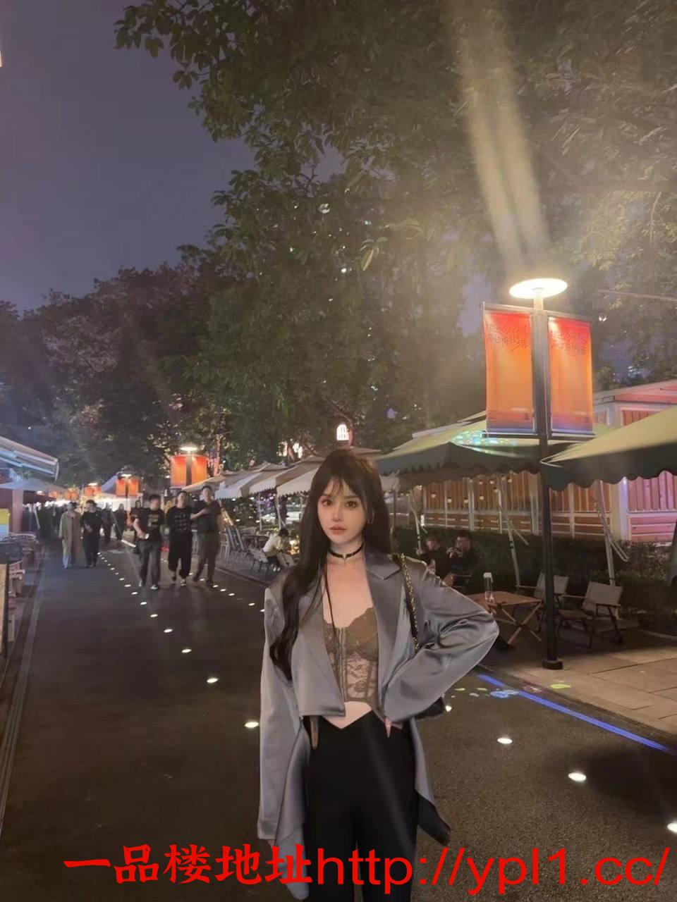 深夜快乐屋少女，哥哥们快来体验