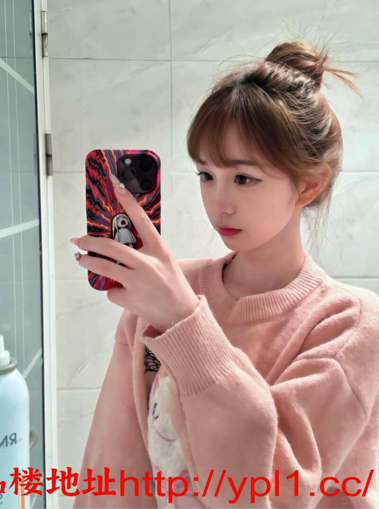 南湖丰满大胸翅臀水多嫩妹