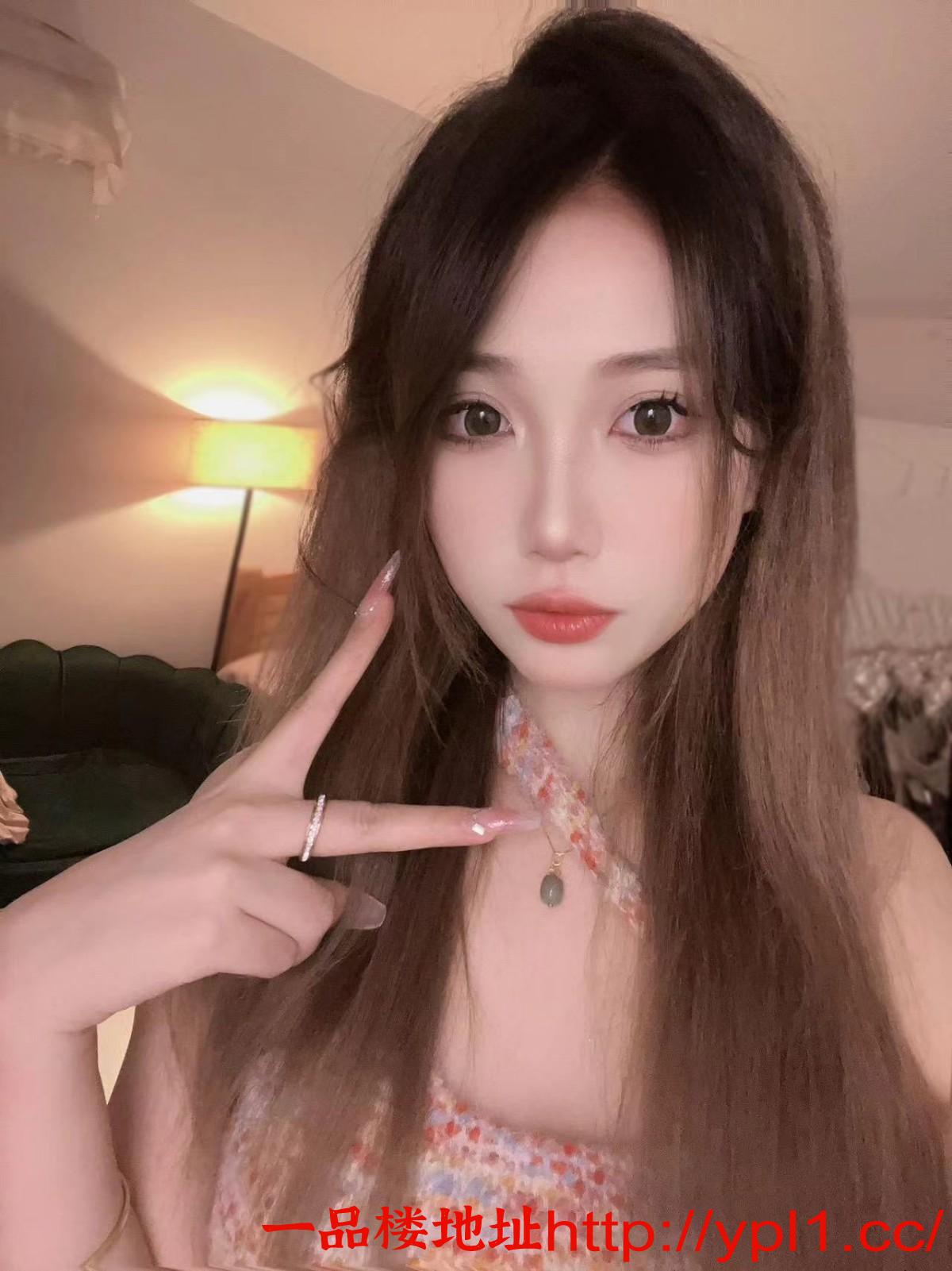 上城极品居家小少妇