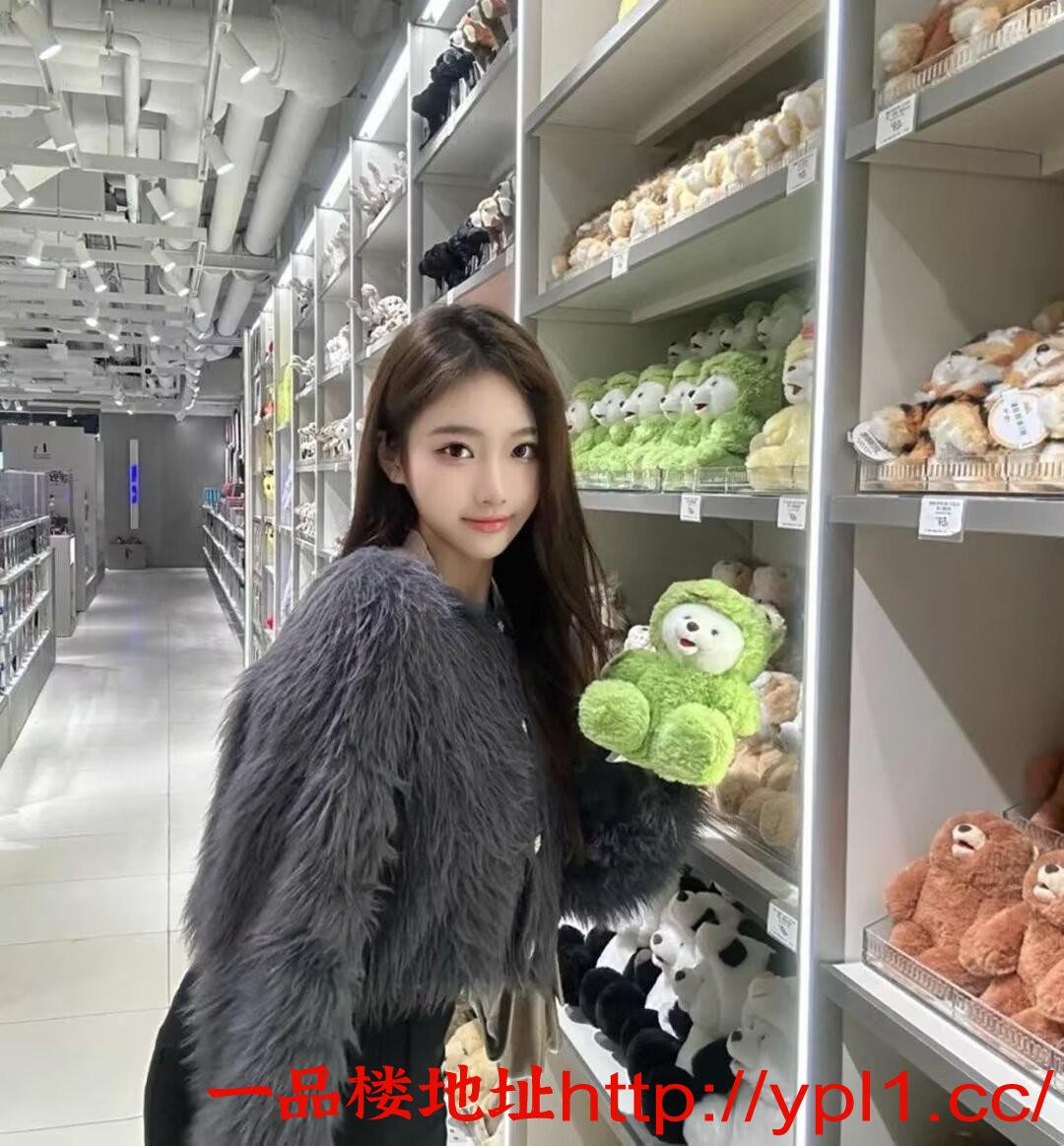 极品身材性感奶大小姐姐