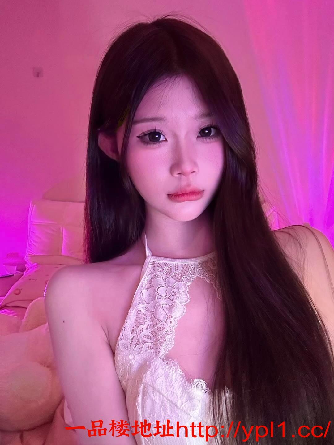 22岁性感有制服小骚货，可上门