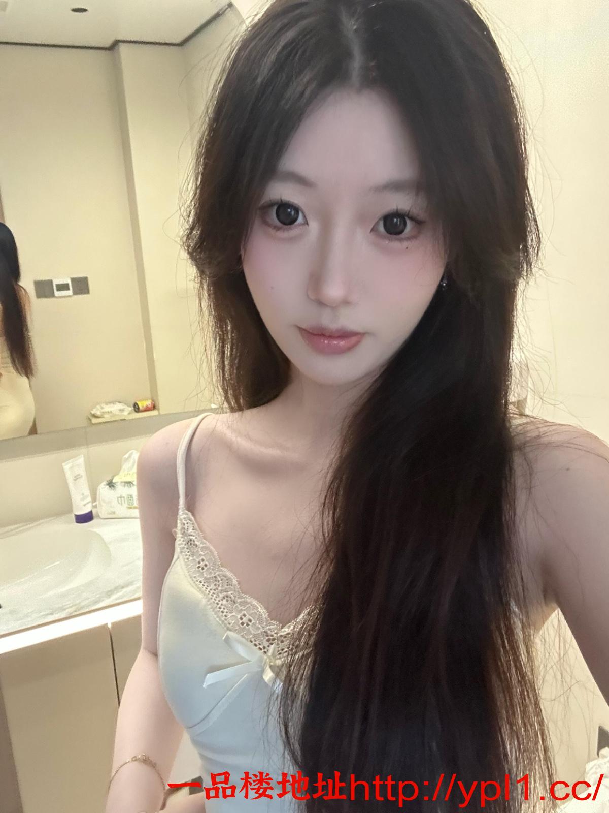 区兼职性感S型身材 骚妹水多易喷 粉嫩鲍