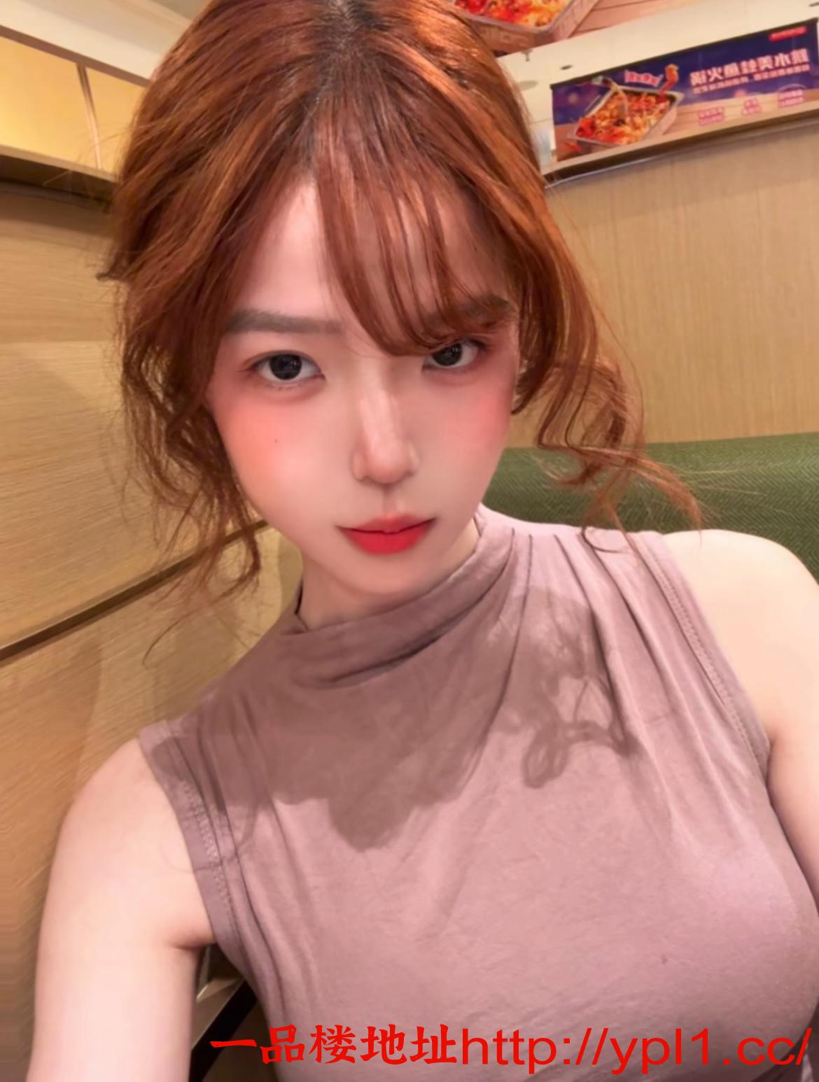 清纯御妹妹，制服很骚，服务也很主动可上门有地方