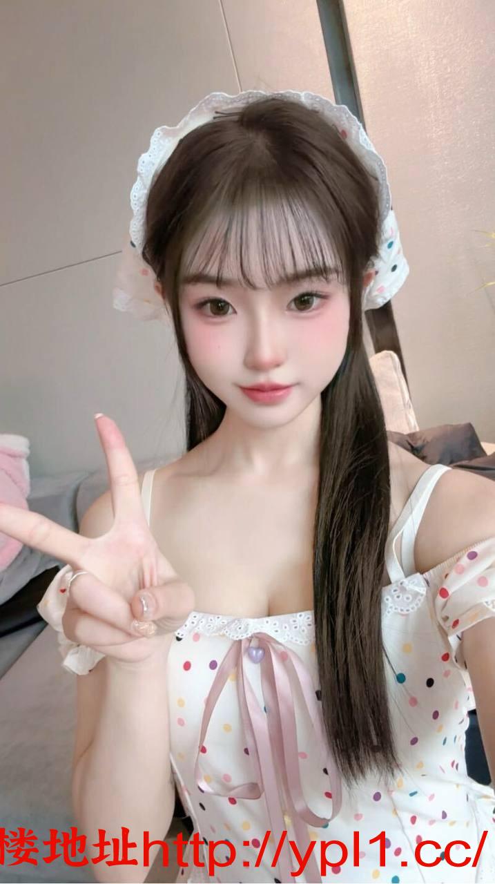 身材丰满粉嫩多汁小妖精各种配合