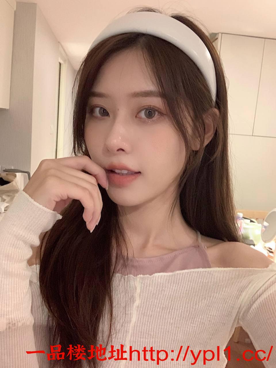 文静小女孩敏感水多，性感女神化身