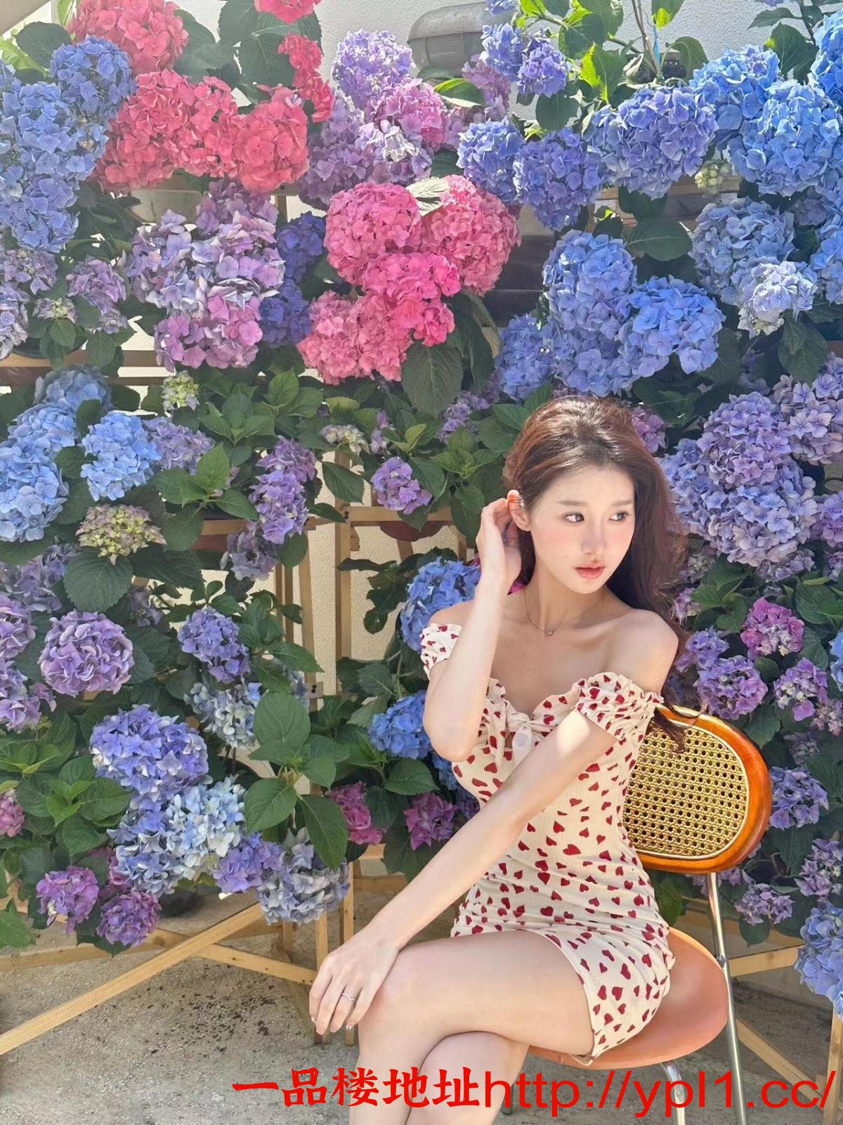 瑜伽老师身材S蜜桃臀可颜射易高潮