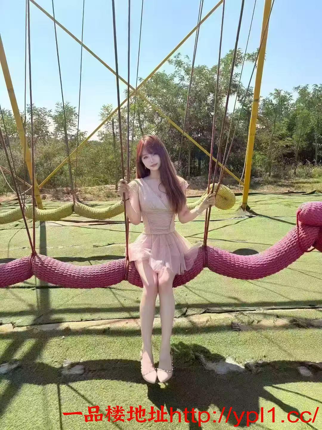 兼职水超多逼嫩超会舔的小骚货