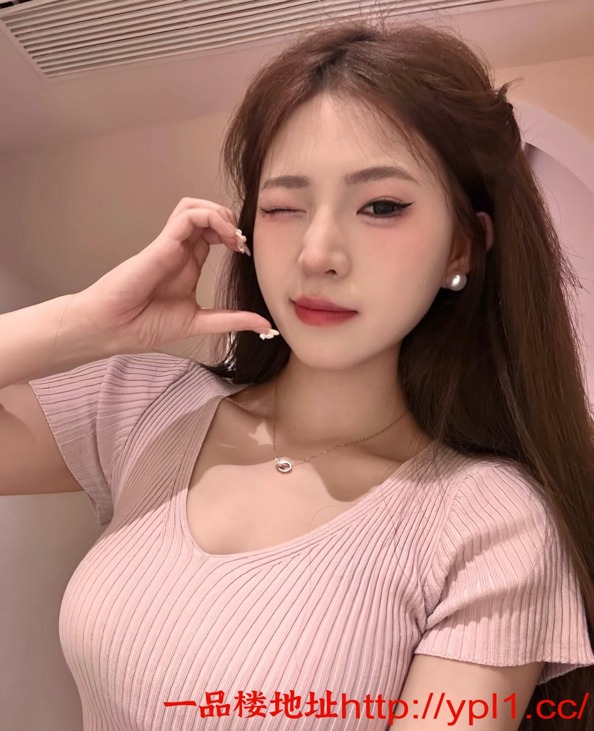 纯天然白虎粉嫩多汁小鲍鱼会吸会夹（可上门）