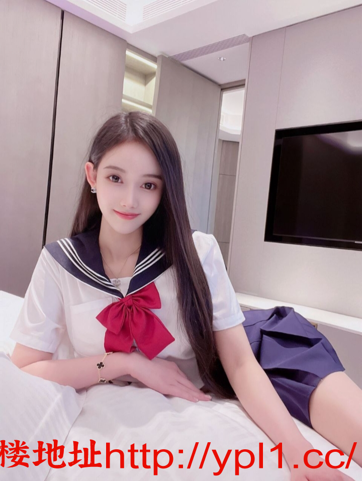 长腿翘臀骚妹逼嫩水多