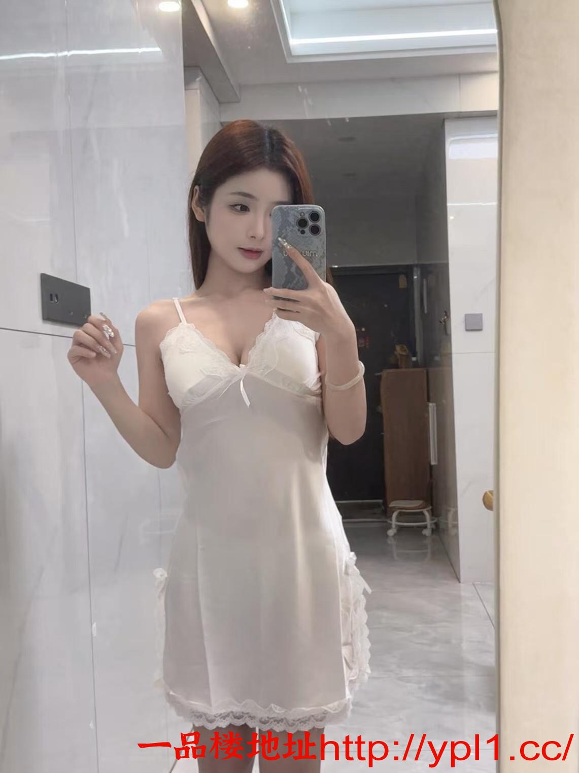 暑假刚下海 身材小巧 皮肤白净水多多