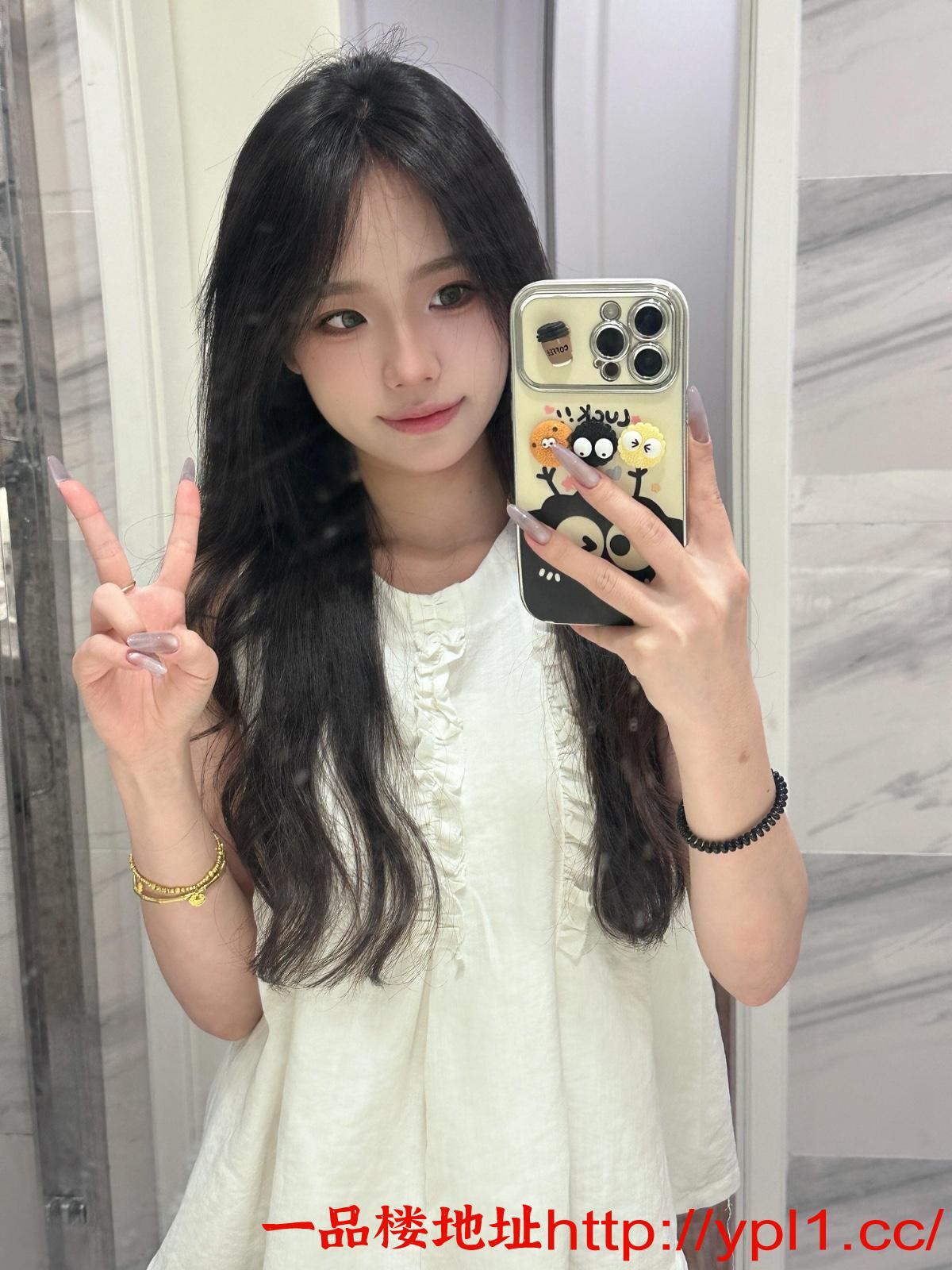 00后女孩大学生暑假兼职