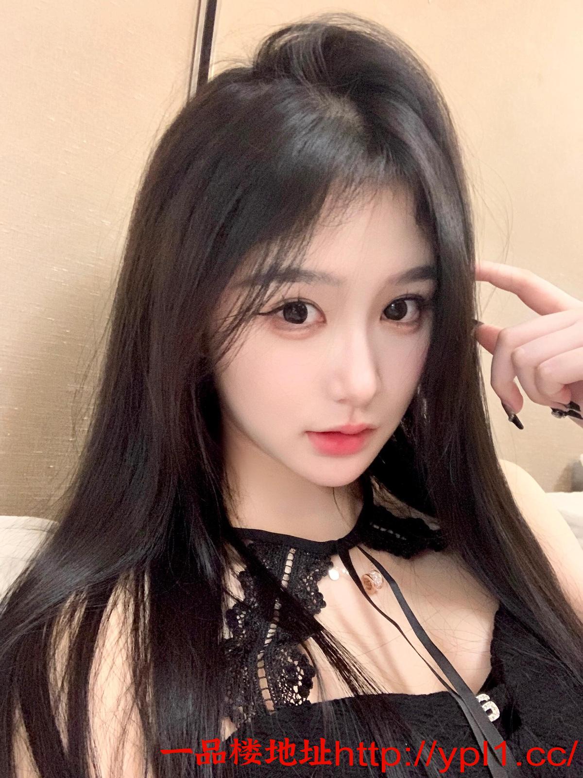 极品骚妹身材火辣服务不错